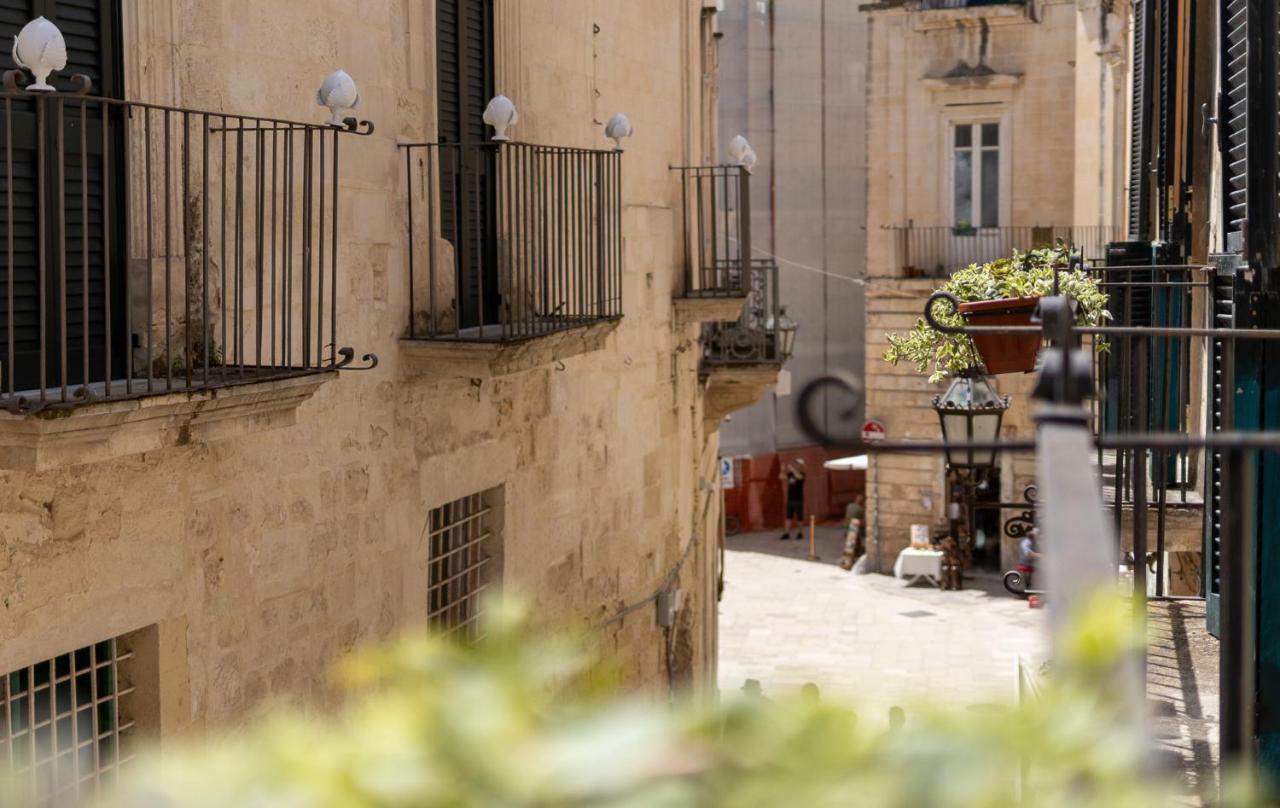Palazzo Della Contessa - Suites & Breakfast Lecce Exterior foto